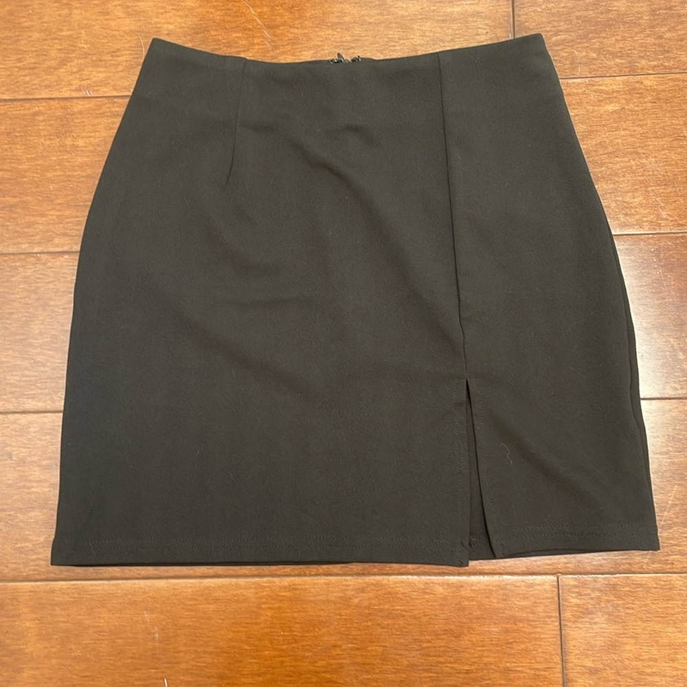 Shein- Basic Black High Waisted Mini Skirt with Thigh Slit Size XS Party Causal